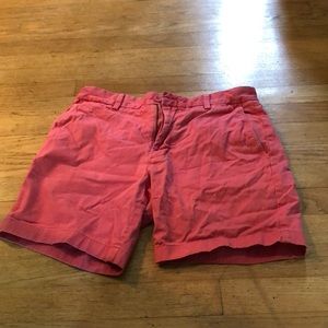 Vineyard vine shorts